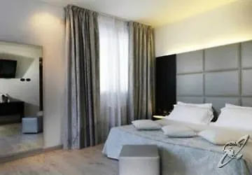 Blu9 Hotel Novedrate Italy
